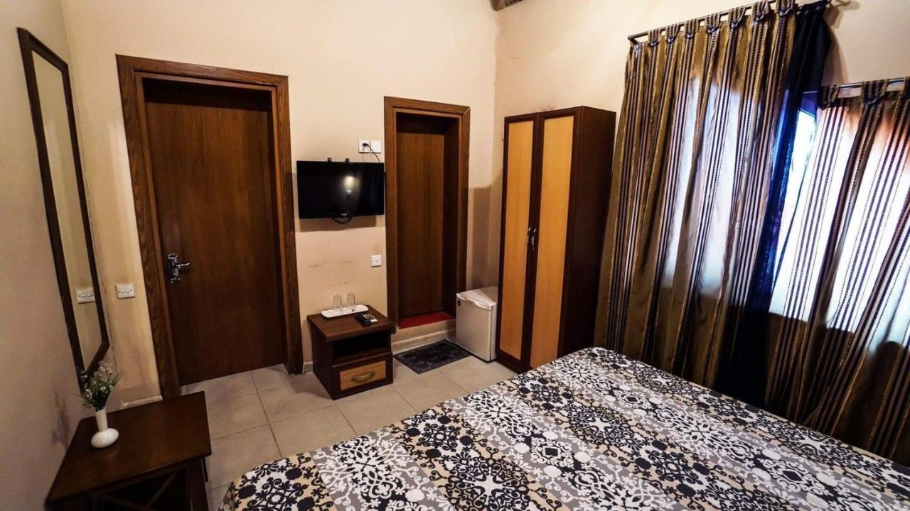 Apart voyage Batoumi Extérieur photo