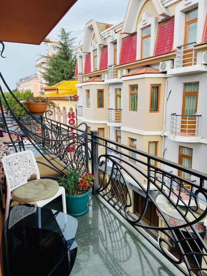 Apart voyage Batoumi Extérieur photo